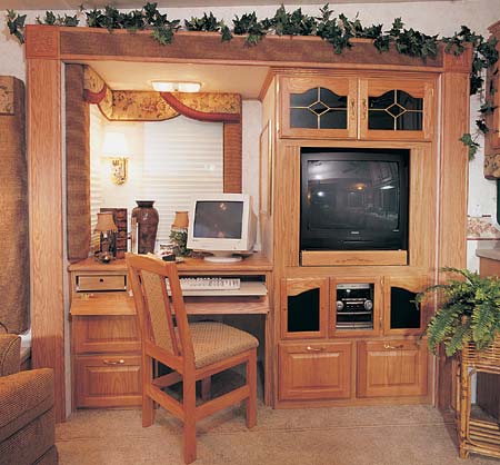 NuWa's work station can be used for computer, crafts, or personal finances. Entertainment center has stereo with CD player, 25