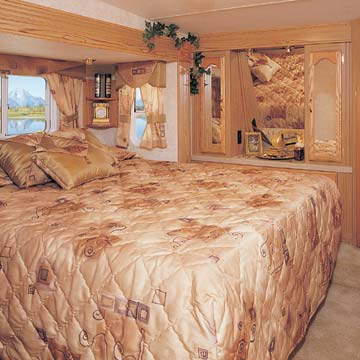 29 RL Touring Coach - Truffle Designer Decor