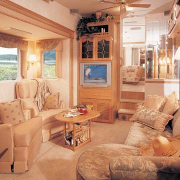 35 1/2 RKQG Luxury Suite - Fern Designer Decor