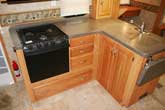 Kit. Cabinet closed