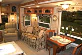 Regal Decor